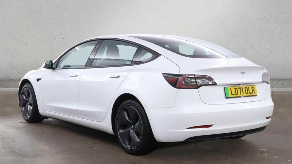 Tesla Model 3 Saloon White #3
