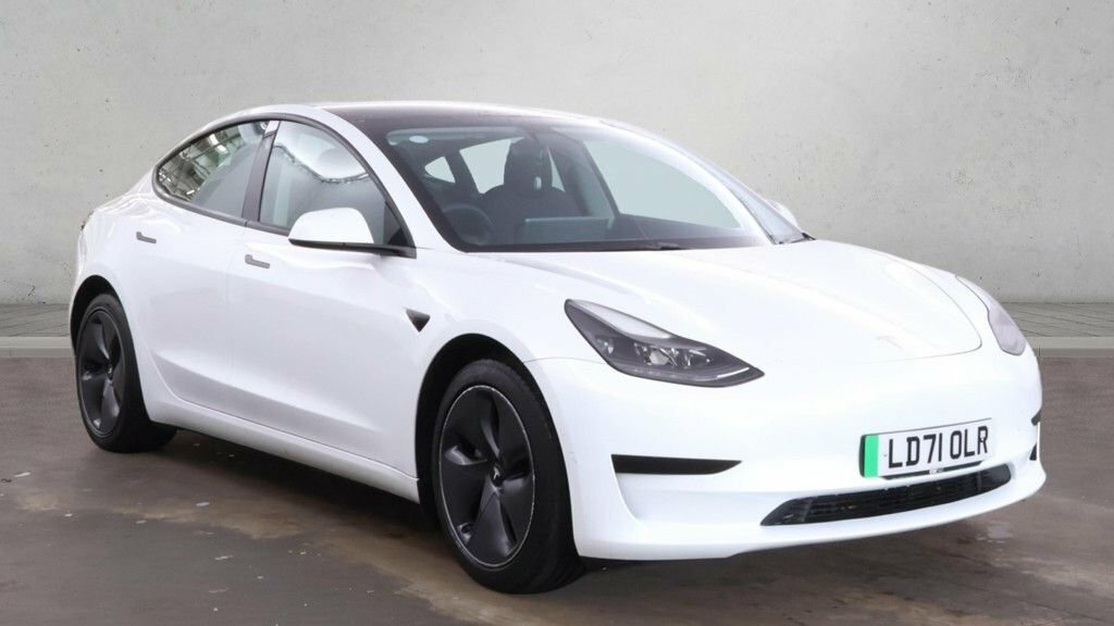 Tesla Model 3 Saloon White