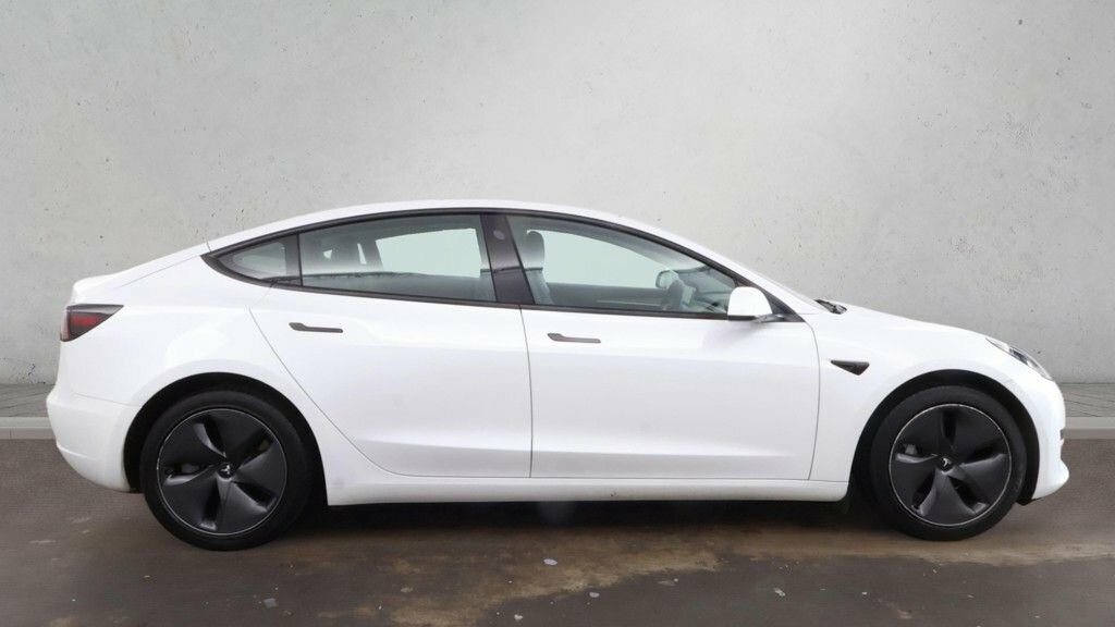 Tesla Model 3 Saloon White #5