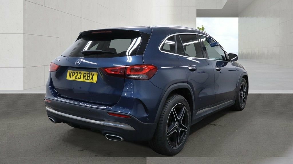 Mercedes-Benz GLA Class 1.3L Amg Line Blue #2