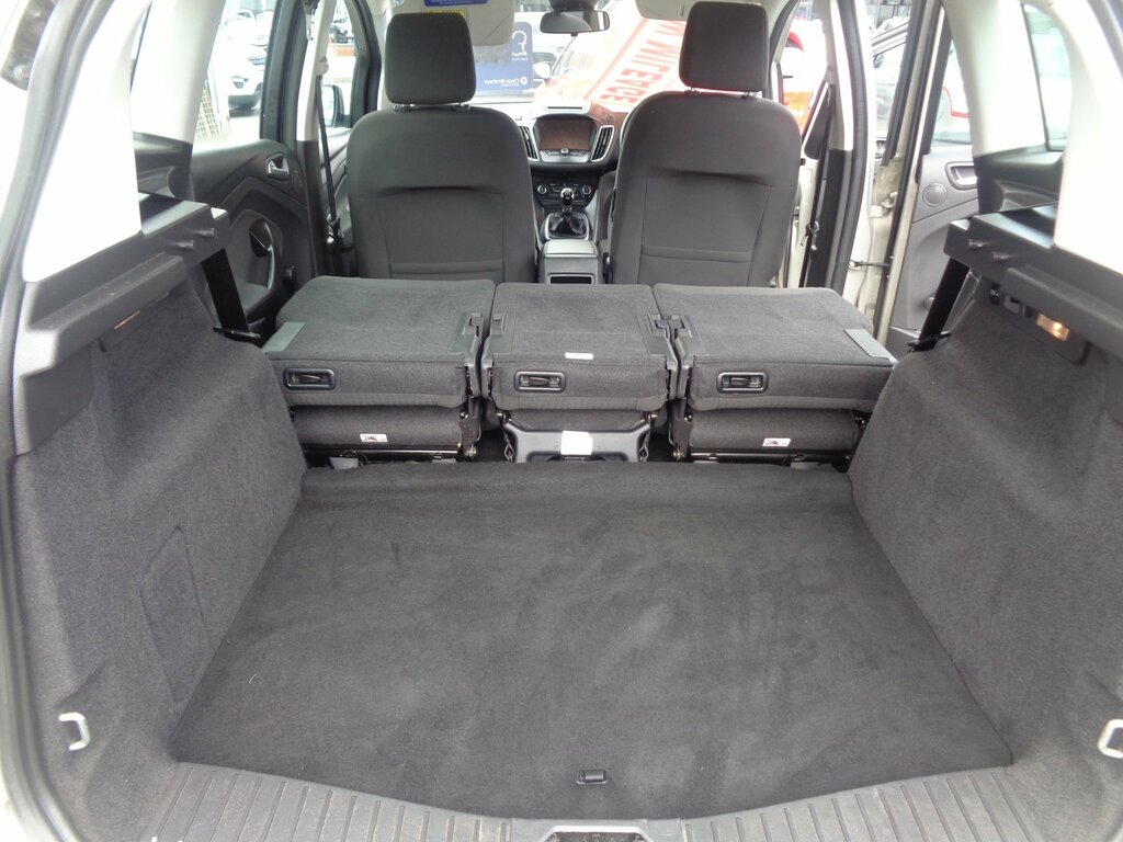 Ford C-Max Titanium White #17