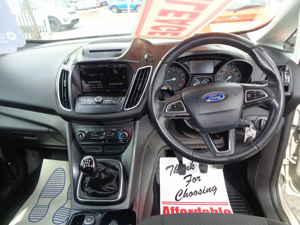 Ford C-Max Titanium White #12