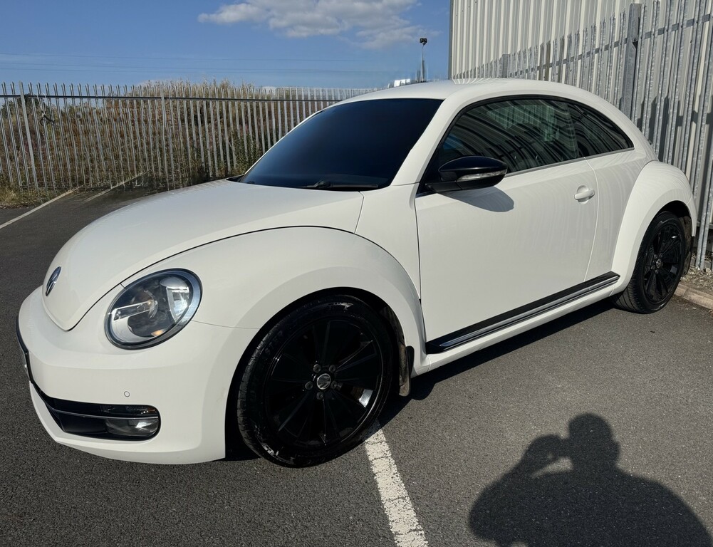 Volkswagen Beetle Hatchback 2.0 Tdi Sport 2012 White #2