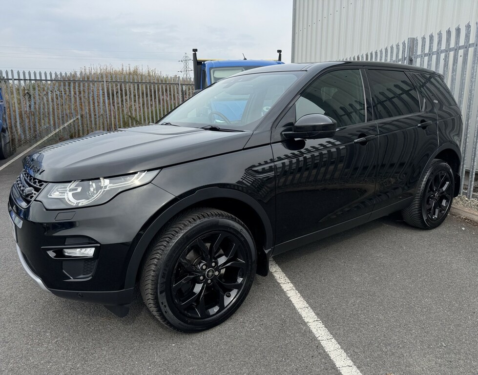 Land Rover Discovery Sport 2.2 Sd4 Hse 7 Seater Black #2