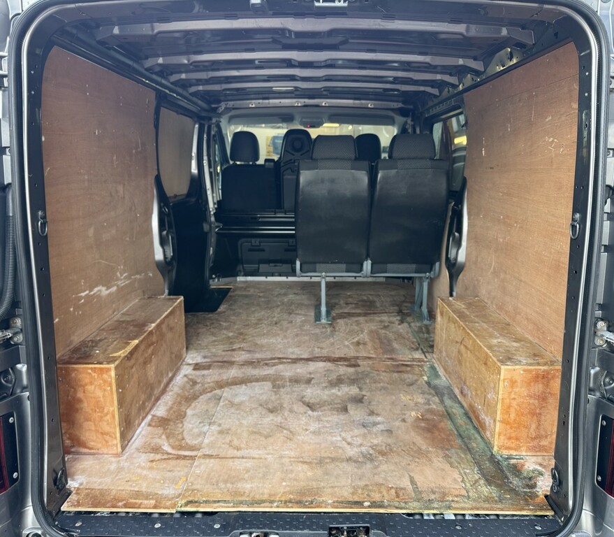 Vauxhall Vivaro Panel Van White #12