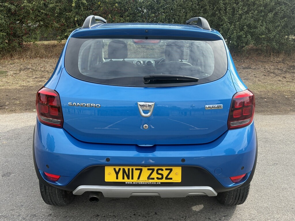 Dacia Sandero Stepway Hatchback 0.9 Stepway Laureate Tce 90 2017 YN17ZSZ Blue #5