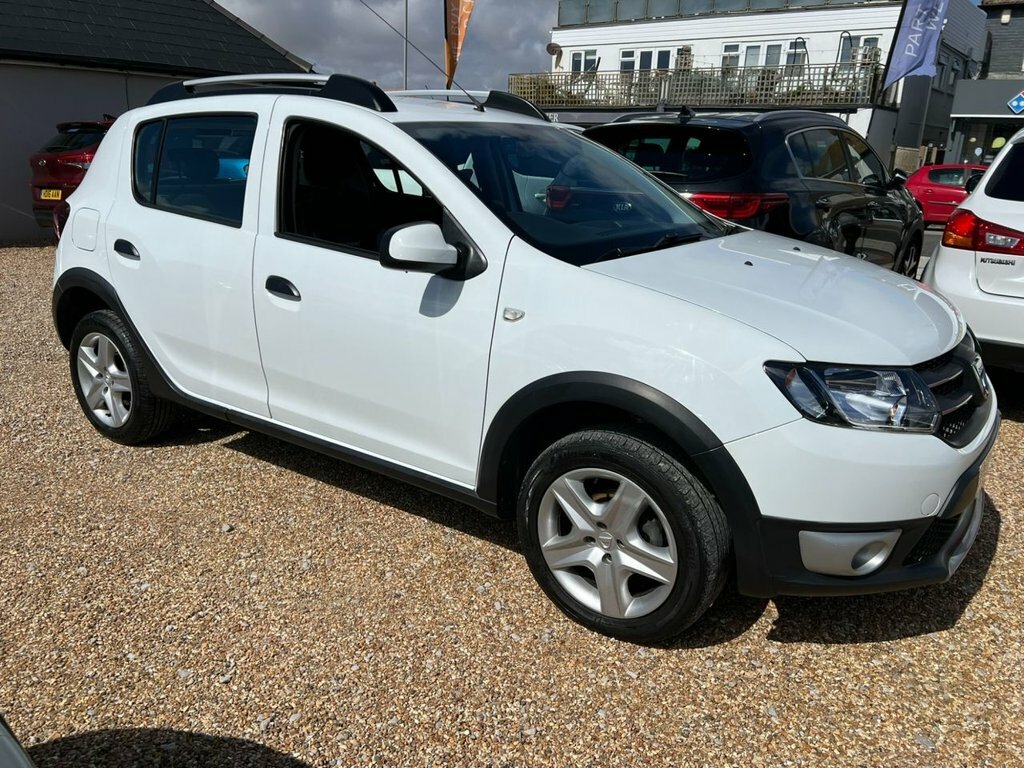 Dacia Sandero Stepway Hatchback White #4