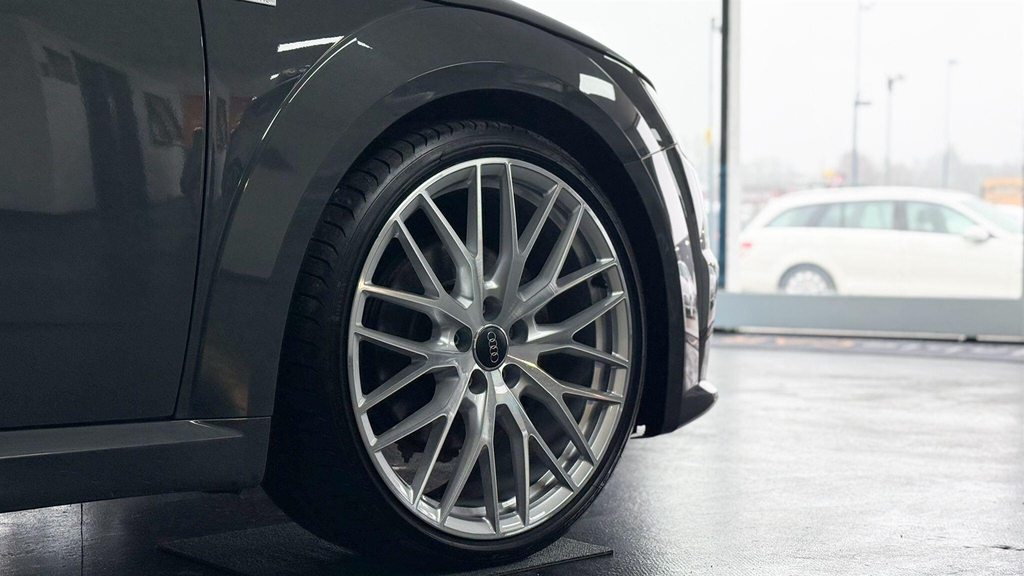 Jaguar F-Pace 2.0 D180 Prestige Awd Euro 6 Ss LS17PBF #4
