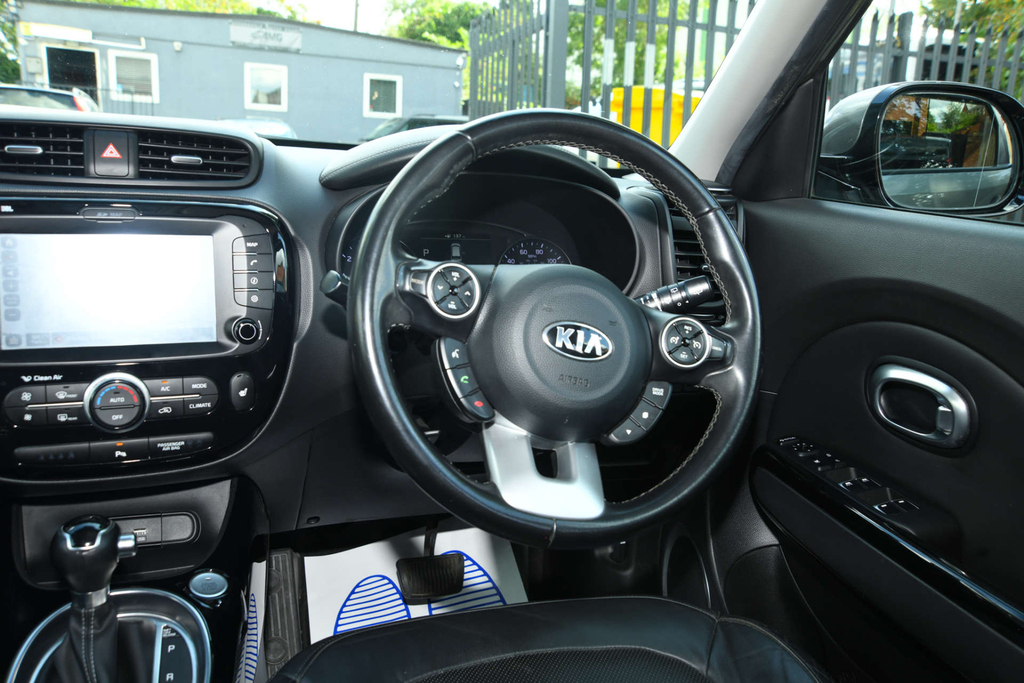 Kia Soul Hatchback Silver #28