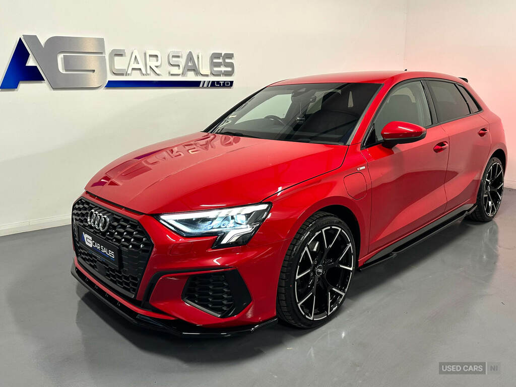 Audi A3 40 Tfsi E S Line S Tronic CU23UJA Red #3