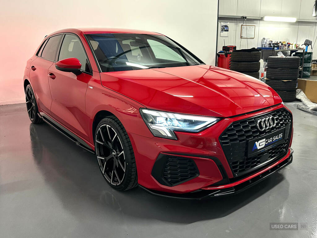 Audi A3 40 Tfsi E S Line S Tronic CU23UJA Red #4