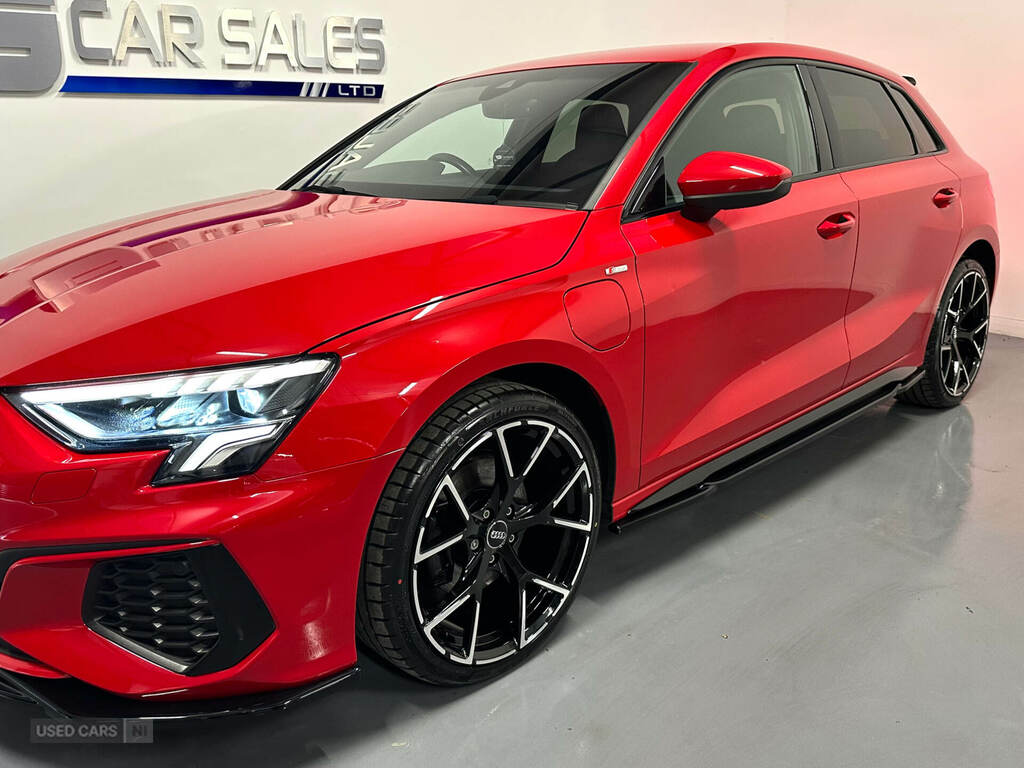 Audi A3 40 Tfsi E S Line S Tronic CU23UJA Red #5