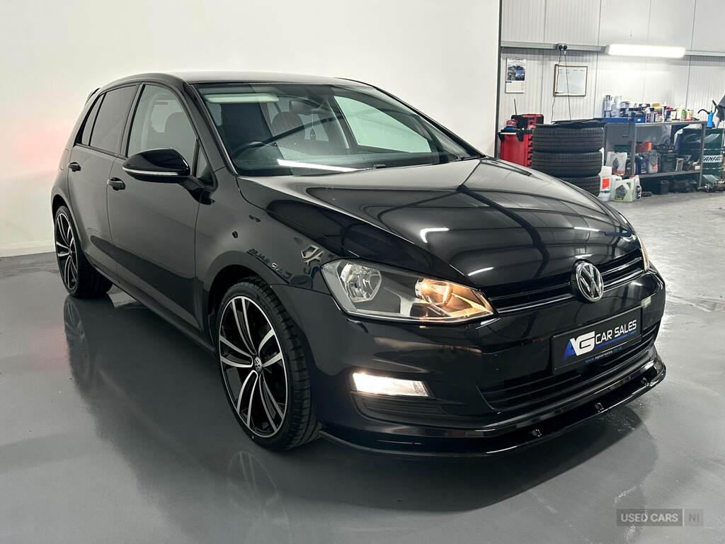 Volkswagen Golf 1.6 Tdi 105 Match VU15XCE Black #4