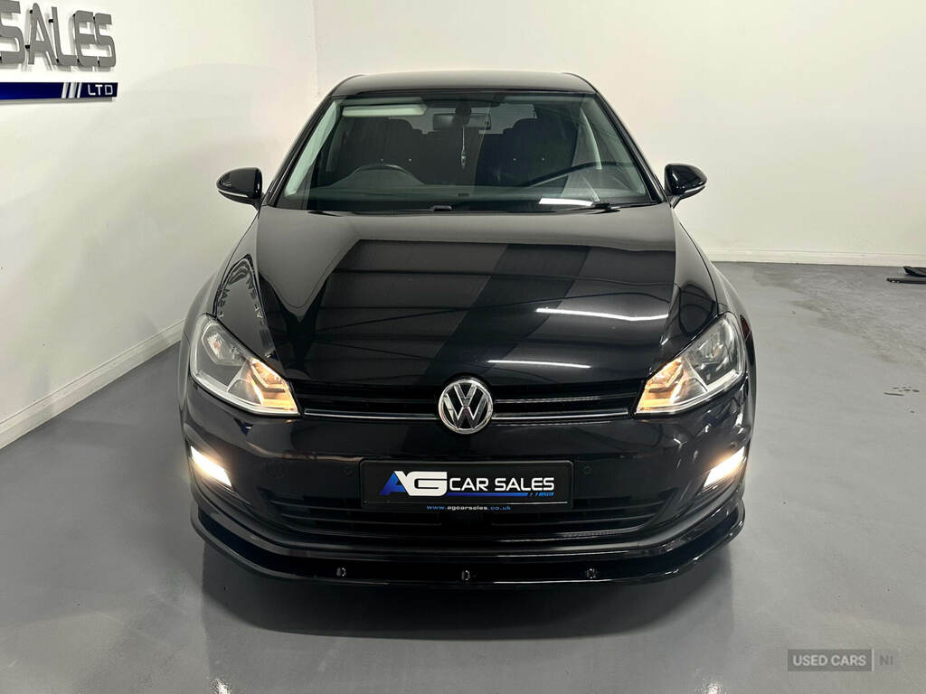 Volkswagen Golf 1.6 Tdi 105 Match VU15XCE Black #2