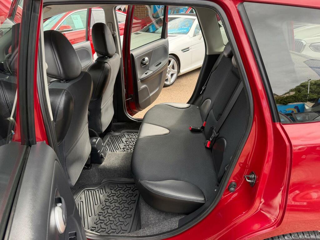 Nissan Note Hatchback 1.6 16V N-tec Euro 5 201212 Red #5