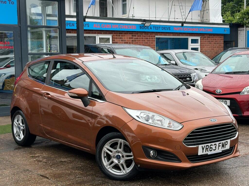 Ford Fiesta Hatchback 1.25 Zetec Euro 5 201363 Yellow