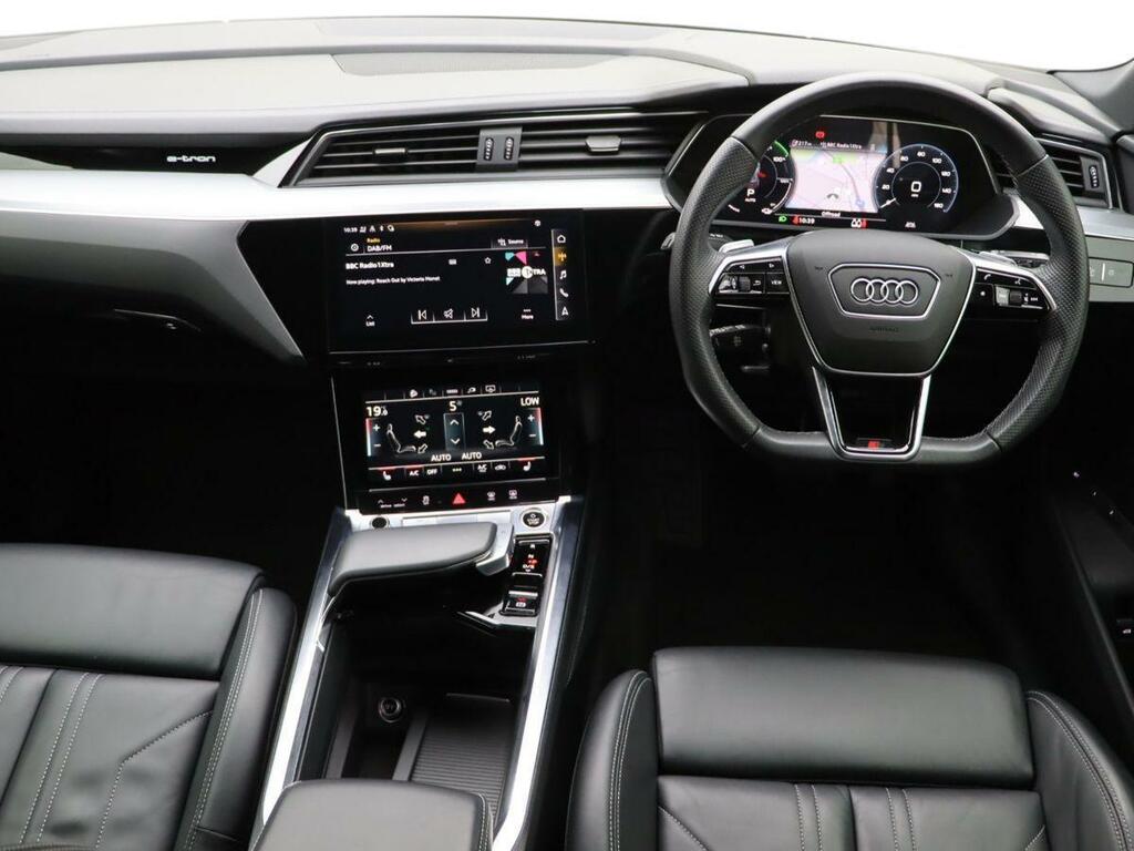 Audi E-tron Black Edition Black #2