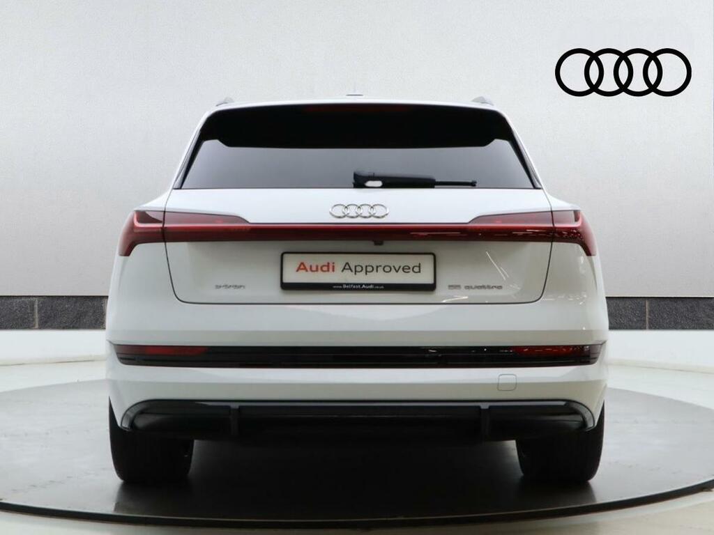 Audi E-tron Black Edition Black #7