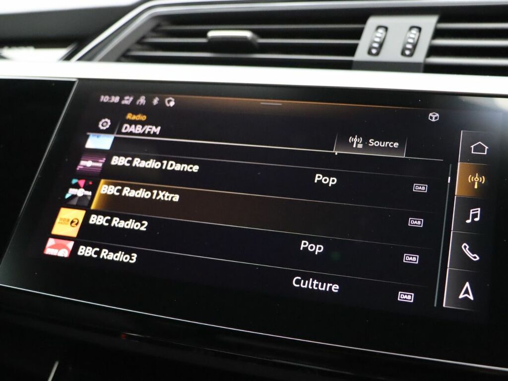 Audi E-tron Black Edition Black #26
