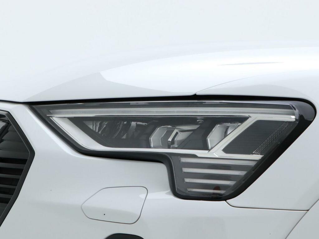 Audi E-tron Black Edition Black #10