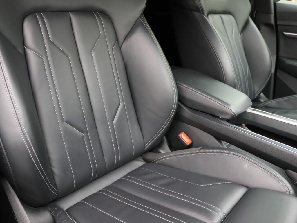 Audi E-tron Black Edition Black #34