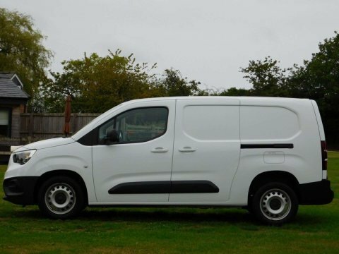 Vauxhall Combo 1.5 Turbo D White #6