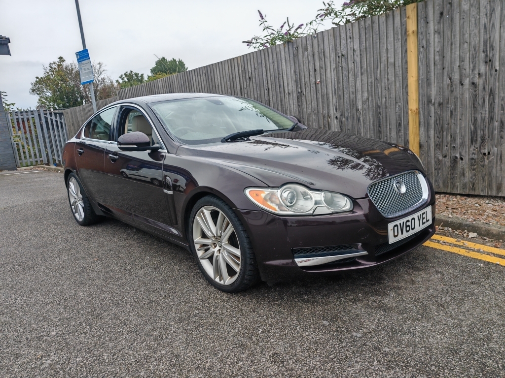 Jaguar XF 3.0 V6 Portfolio Red #2
