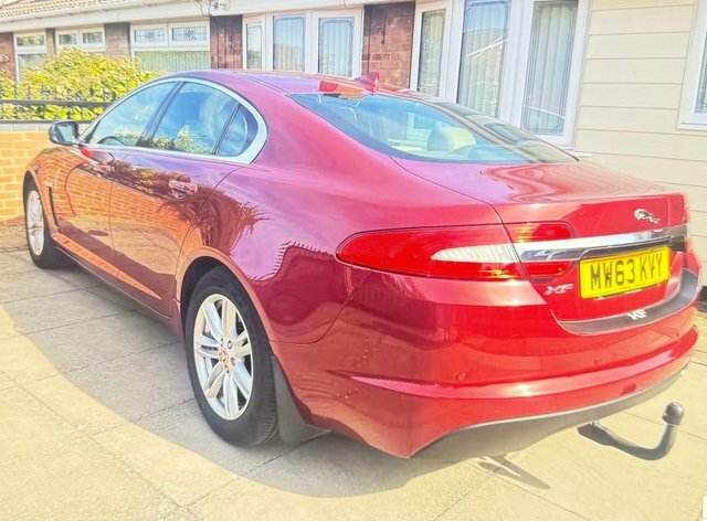 Jaguar XF 2.2D Luxury Saloon MW63KVY Red #4