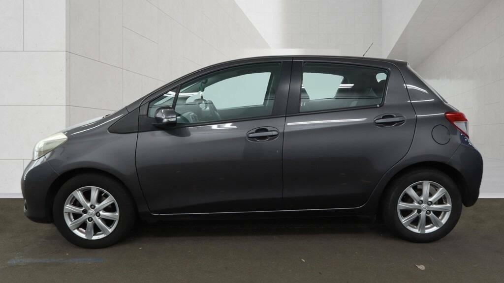 Toyota Yaris 1.33 Vvt-i T Spirit Multidrive S LO62YDZ Grey #6