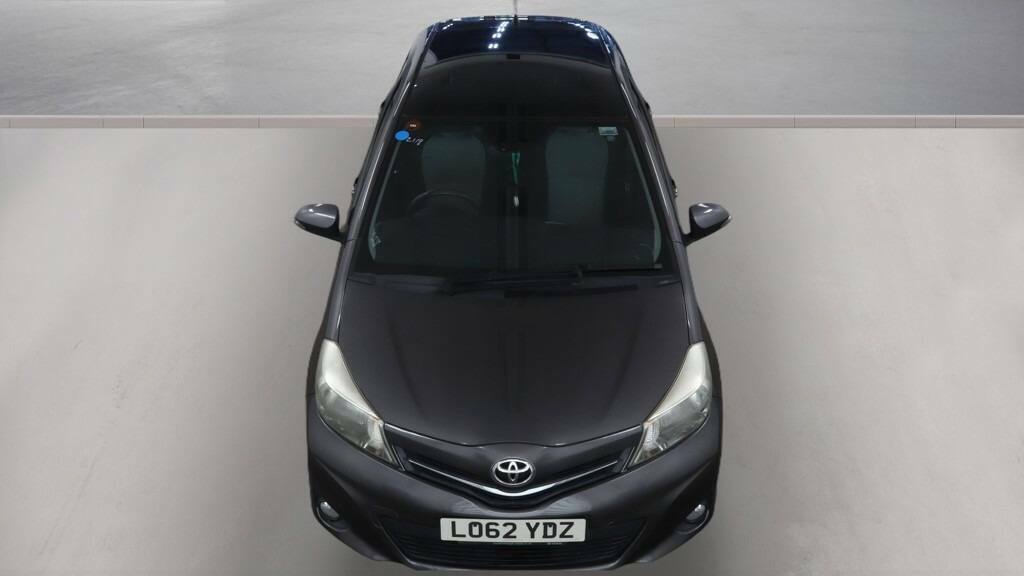 Toyota Yaris 1.3 Tr 5-Door Low Mileage Full Service History Black #7