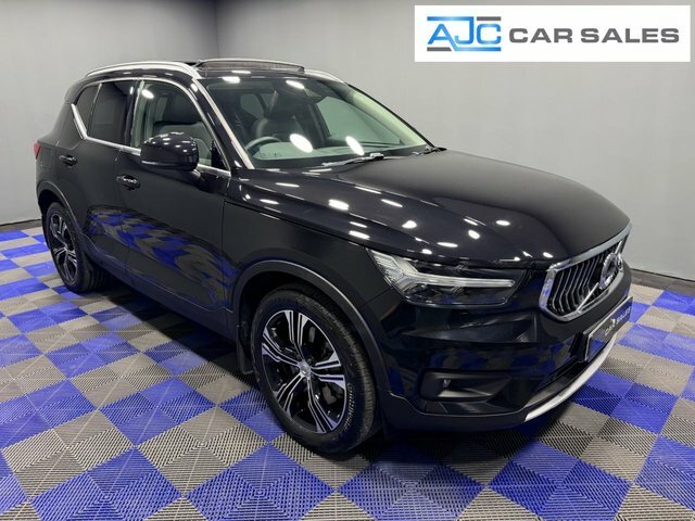 Volvo XC40 2020 1.5H T5 Twin Engine Recharge 10.7Kwh Inscript Black #2