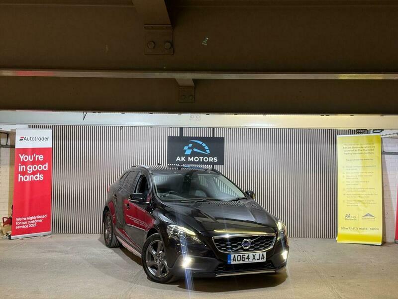 Volvo V40 1.6 D2 Lux Nav Black