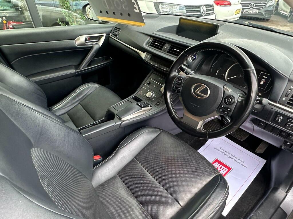 Lexus CT  White #12