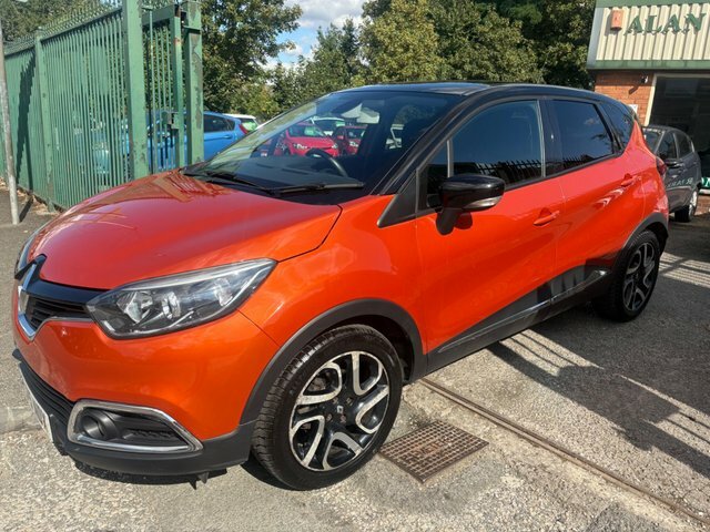 Renault Captur Diesel PJ15NDX Orange #2