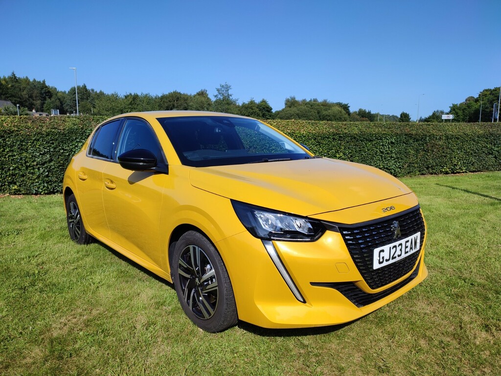 Peugeot 208 1.2 Puretech 100 Allure Premium Yellow