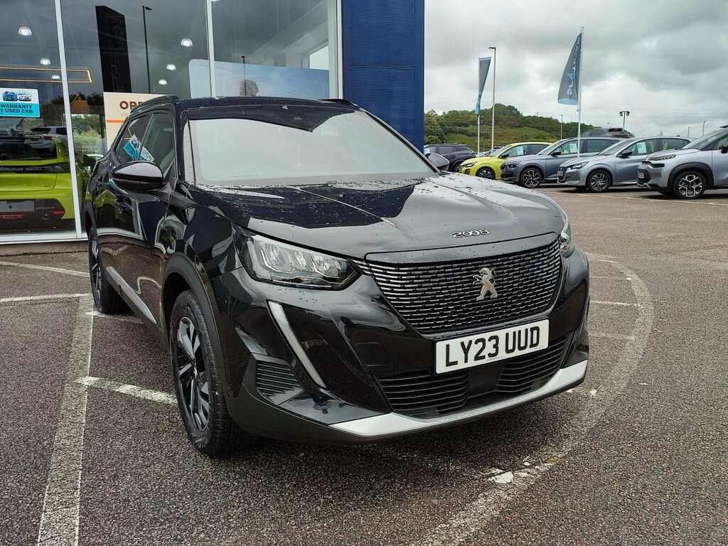 Peugeot 2008 1.2 Puretech 130 Allure Premium Eat8 Black