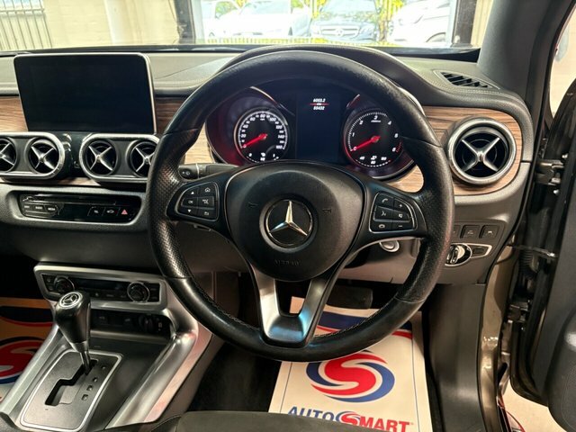 Mercedes-Benz X Class D 4Matic Progressive Red #17