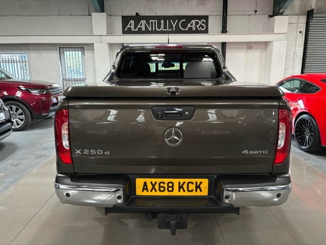 Mercedes-Benz X Class 2018 2.3 Cdi Power Pickup Double Cab Au Brown #4