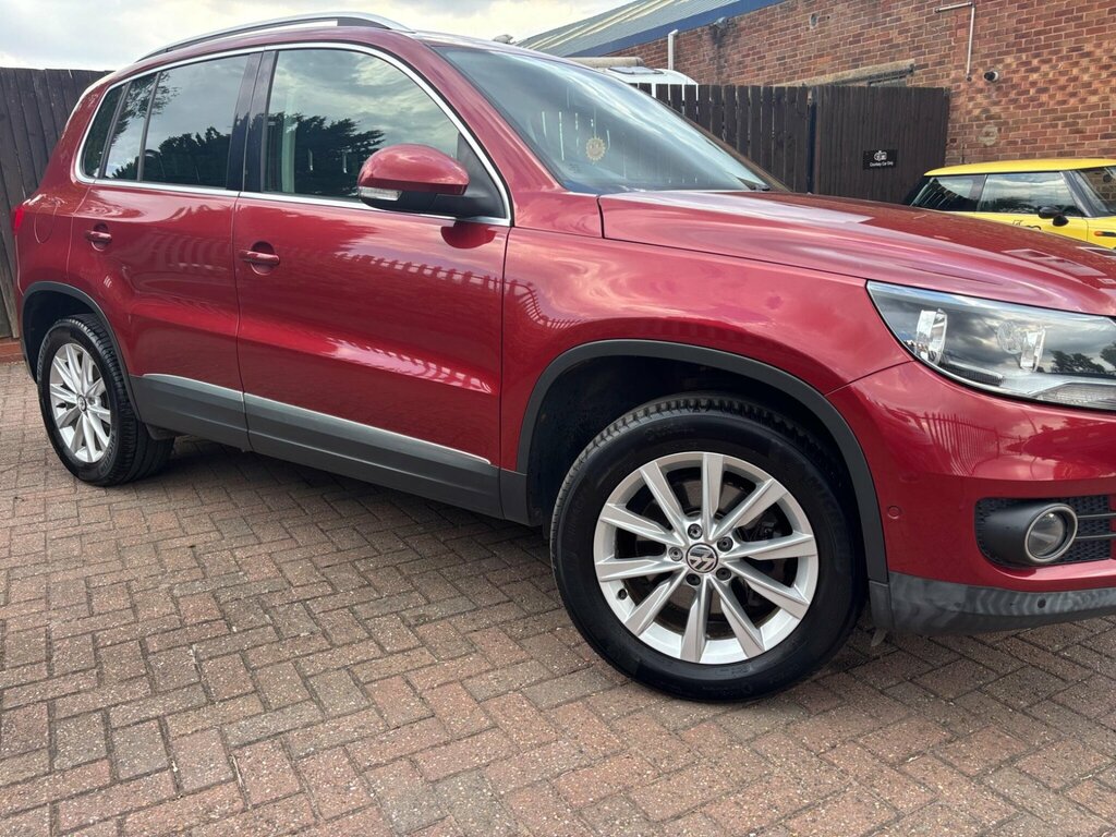 Volkswagen Tiguan 2.0 Tdi Bluemotion Tech Se Dsg 4Wd Euro 5 Ss Red #6