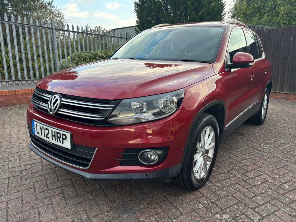 Volkswagen Tiguan 2.0 Tdi Bluemotion Tech Se Dsg 4Wd Euro 5 Ss Red #3
