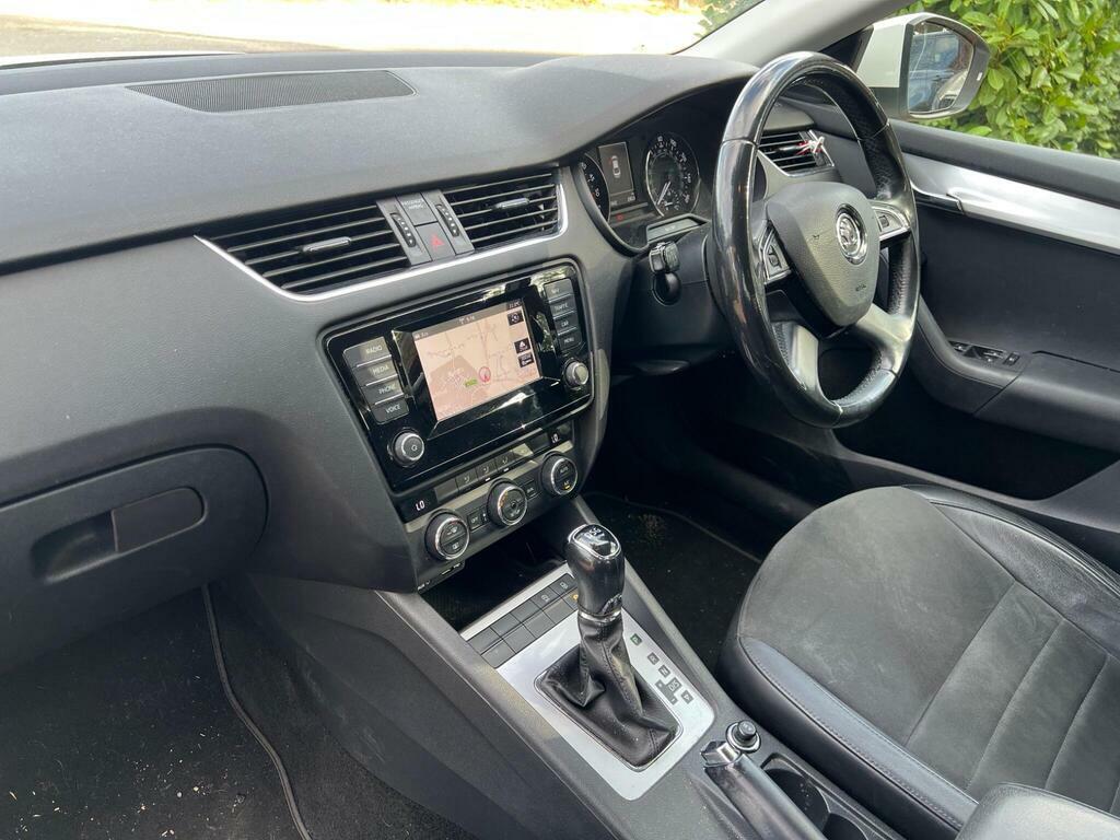 Skoda Octavia 2.0 Tdi Elegance Dsg Euro 5 S S White #6
