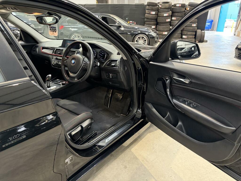 BMW 1 Series Sport Black #6
