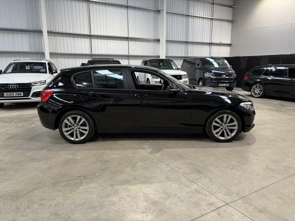 BMW 1 Series Sport Black #2