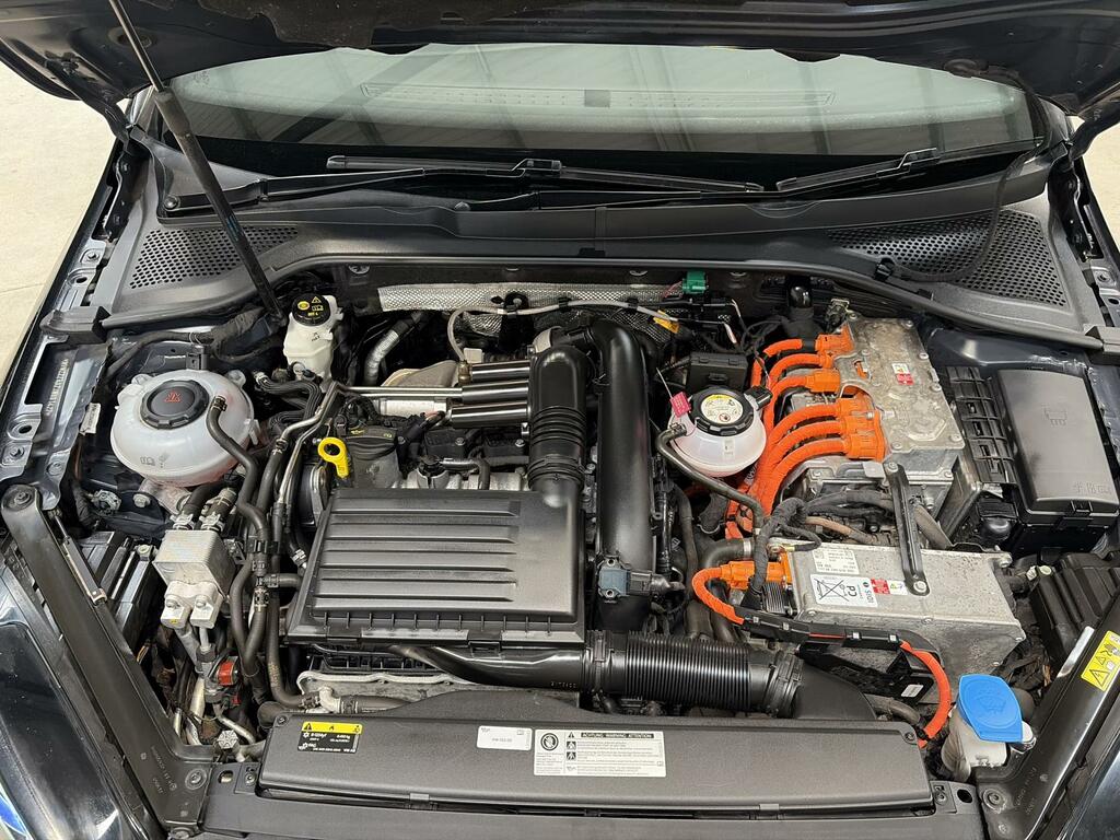Volkswagen e-Golf E-golf Silver #27