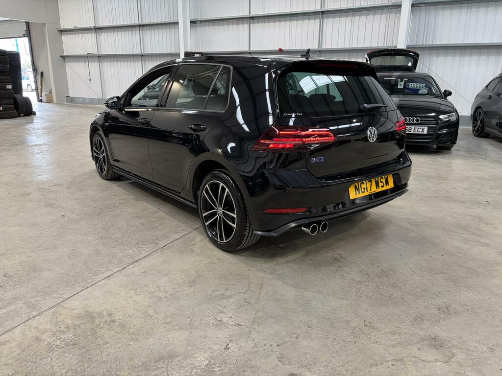 Volkswagen e-Golf Gte Black #5