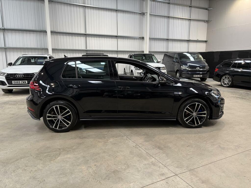 Volkswagen e-Golf Gte Black #2
