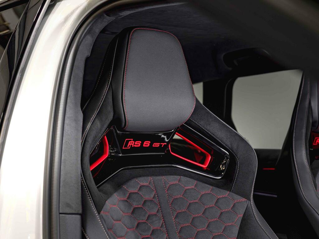 Audi RS6 Avant Automatic Black #20
