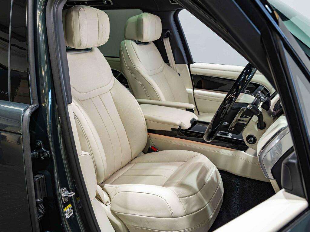 Land Rover Range Rover 3.0 P460e Lwb Black #2