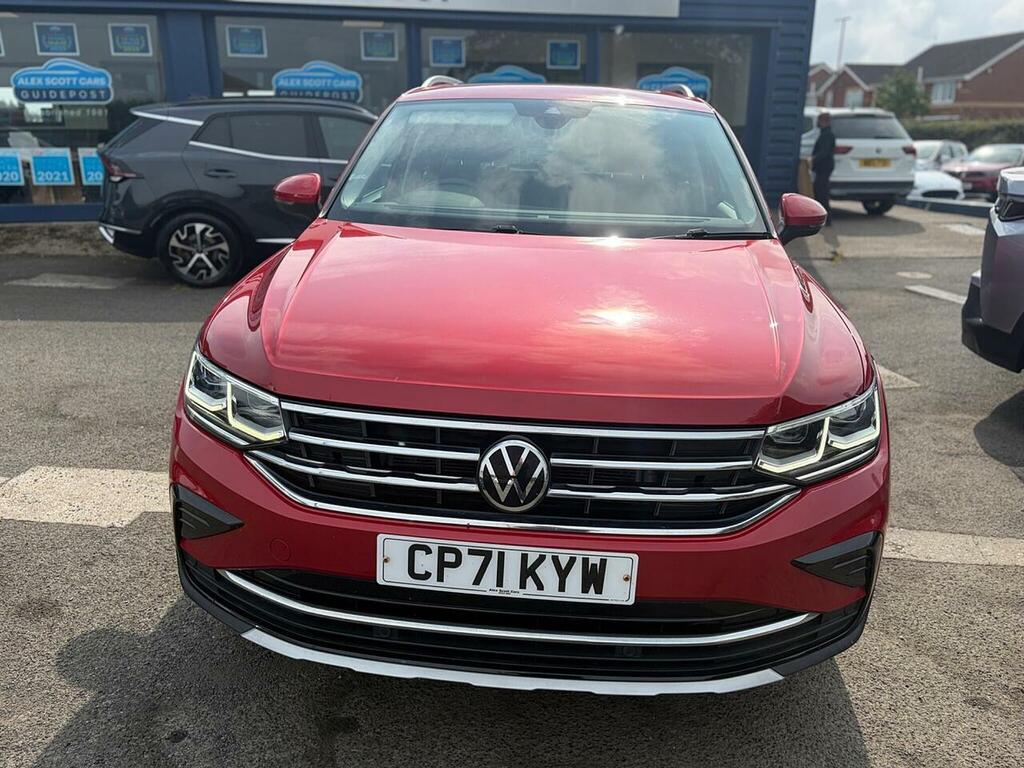 Volkswagen Tiguan 1.5 Tsi Elegance Suv Dsg Euro 6 Ss CP71KYW Red #2