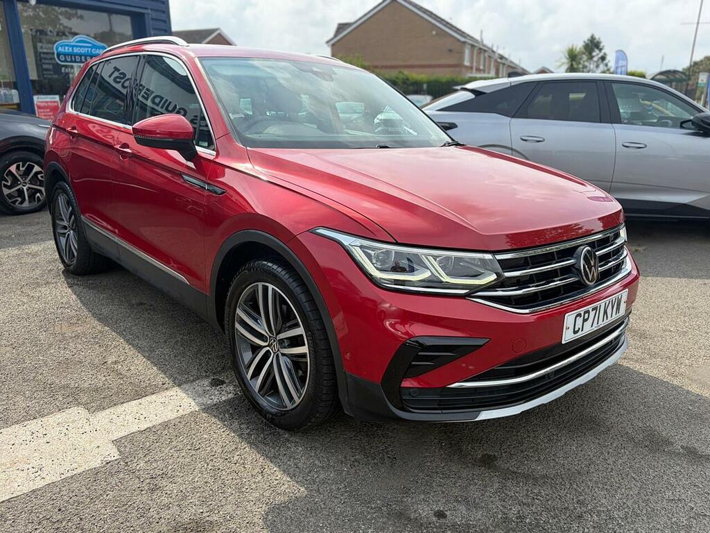 Volkswagen Tiguan 1.5 Tsi Elegance Suv Dsg Euro 6 Ss CP71KYW Red #3